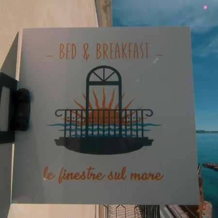 B&B Le Finestre Sul Mare Taranto Eksteriør bilde