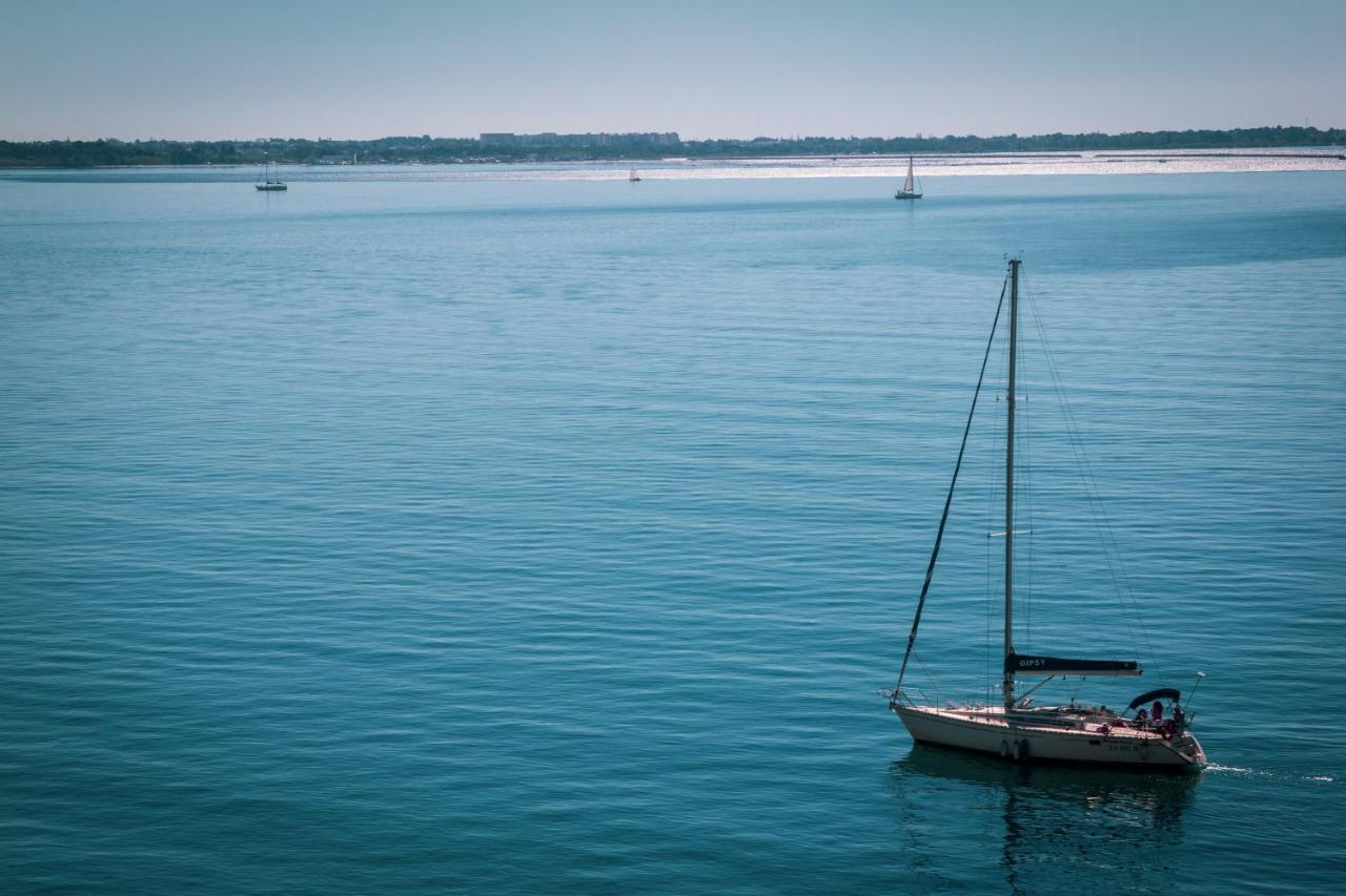 B&B Le Finestre Sul Mare Taranto Eksteriør bilde