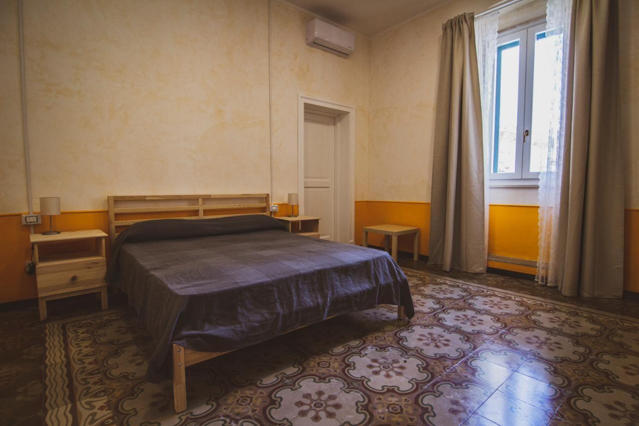 B&B Le Finestre Sul Mare Taranto Eksteriør bilde