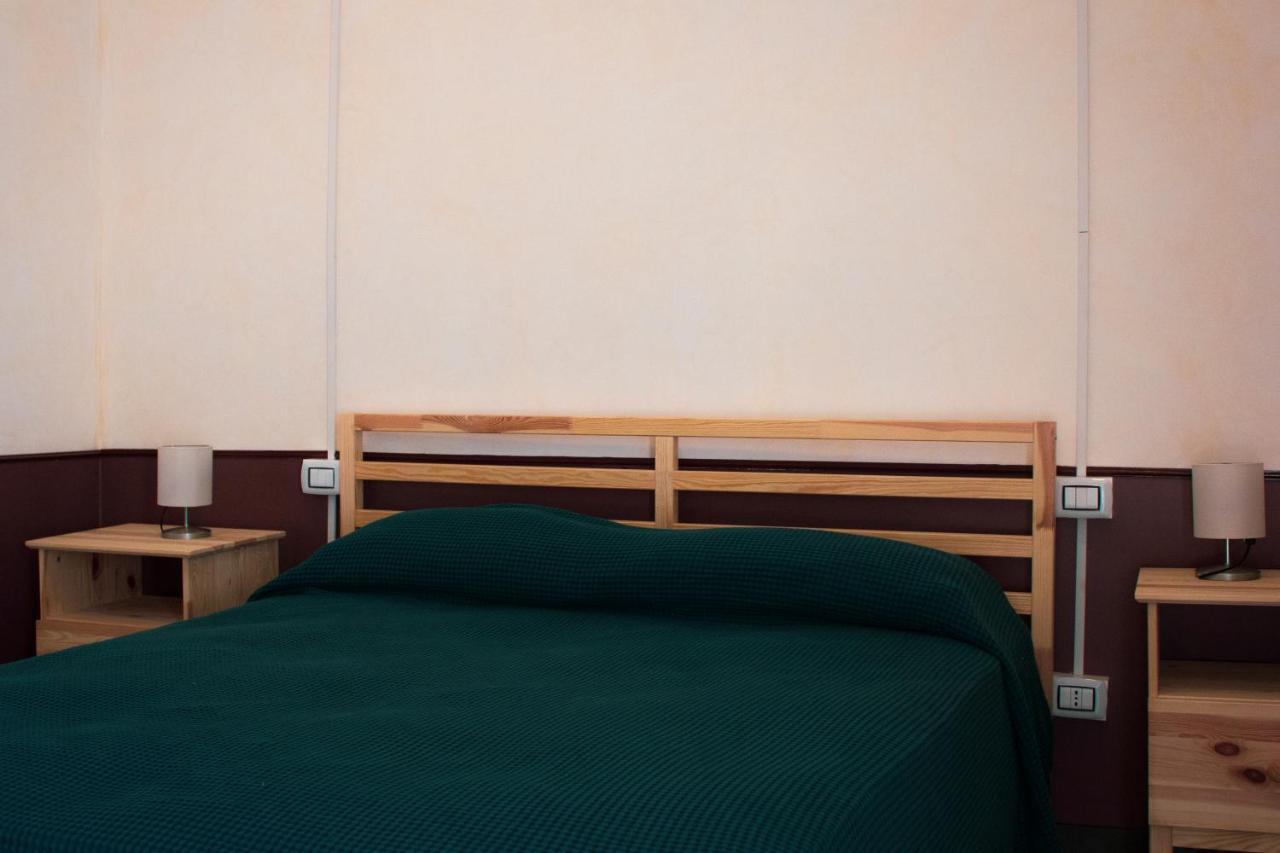 B&B Le Finestre Sul Mare Taranto Eksteriør bilde