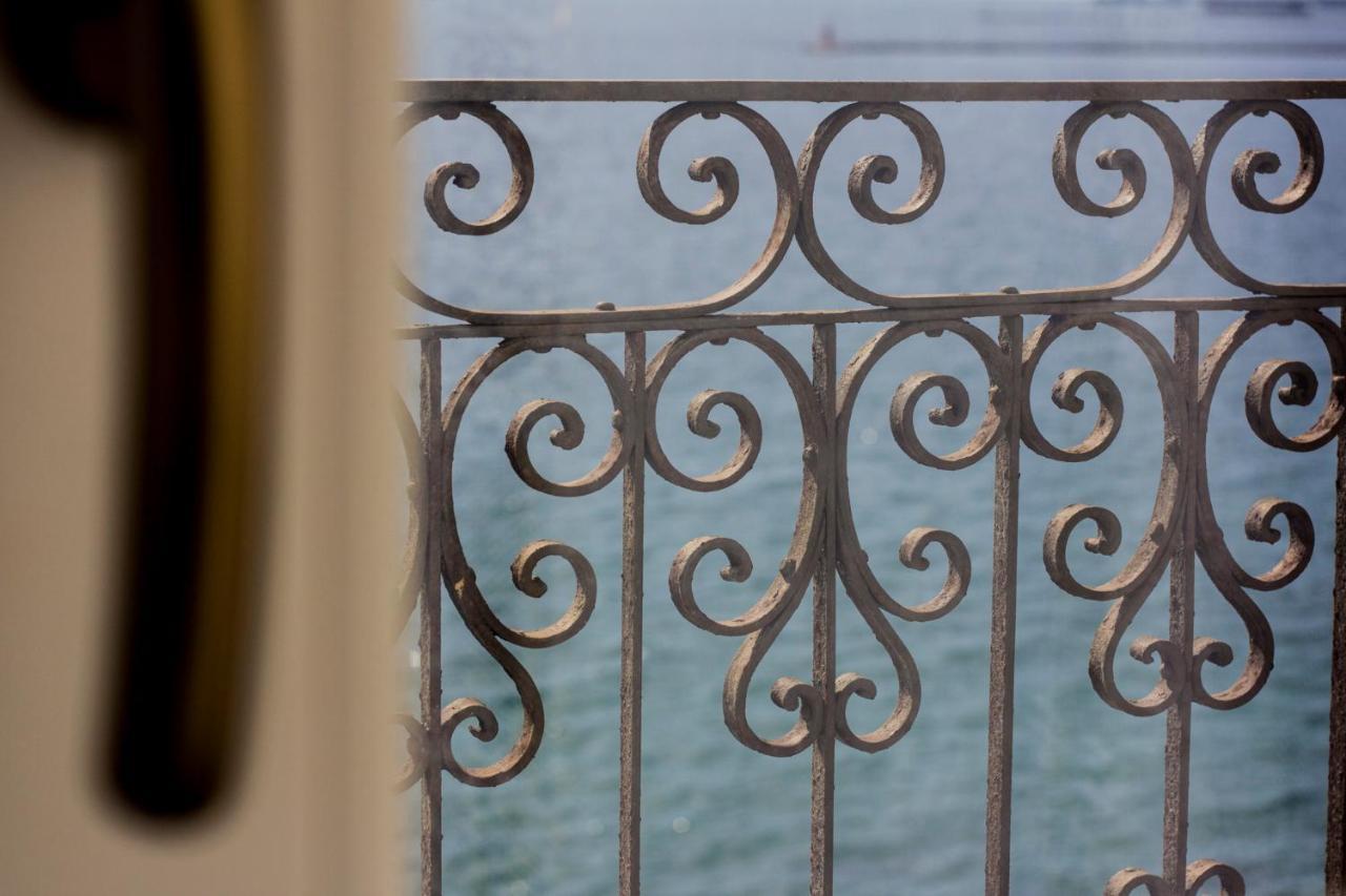 B&B Le Finestre Sul Mare Taranto Eksteriør bilde