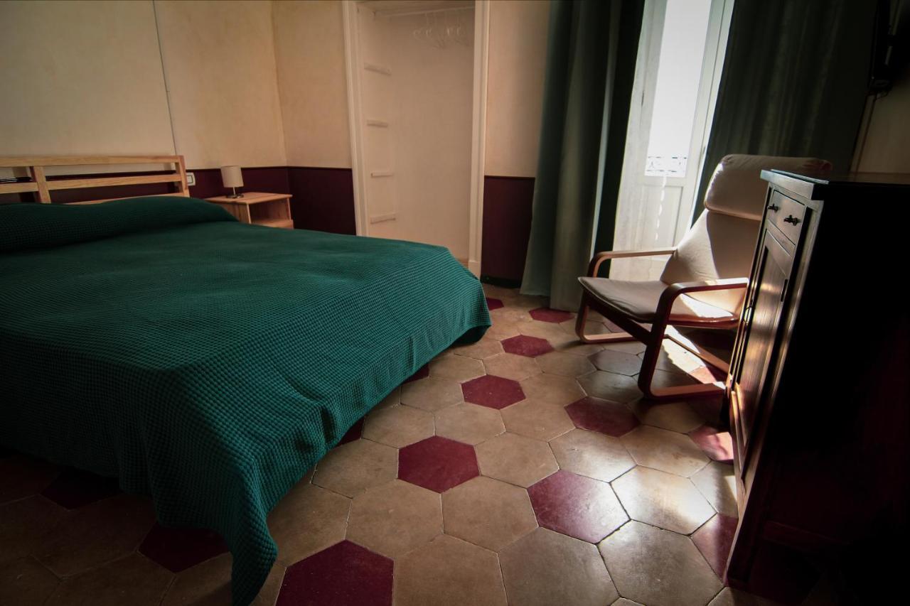 B&B Le Finestre Sul Mare Taranto Eksteriør bilde