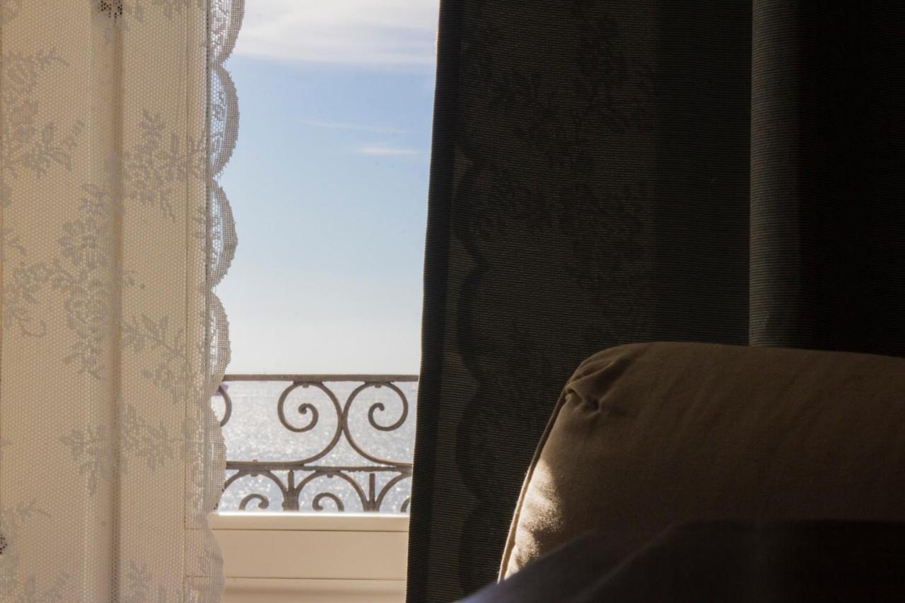 B&B Le Finestre Sul Mare Taranto Eksteriør bilde